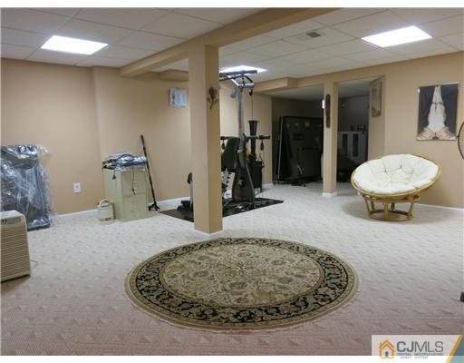16 Lexington Road Monmouth Junction, NJ 08852 - Photo 14 of 18 Gallery Image 14
