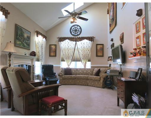 16 Lexington Road Monmouth Junction, NJ 08852 - Photo 5 of 18 Gallery Image 5