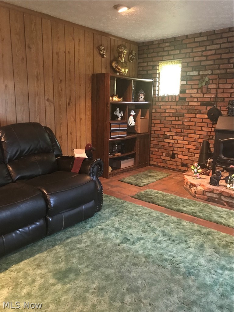 1167 Brainard Road Lyndhurst, OH 44124 - Photo 3 of 27 Large Family Room