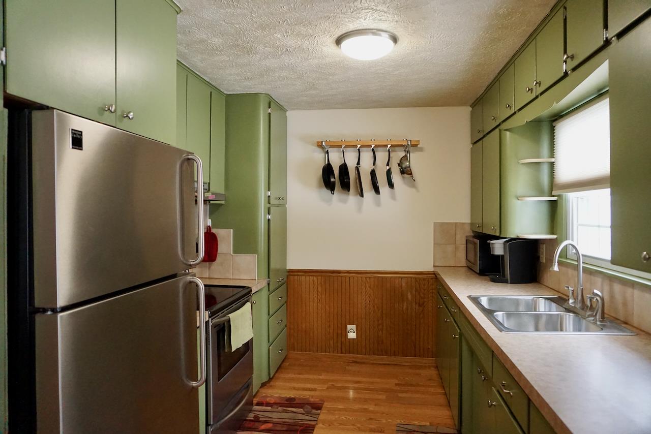 3224 Townline Road East Traverse City, MI 49686 - Photo 4 of 28 1884410-3.JPG