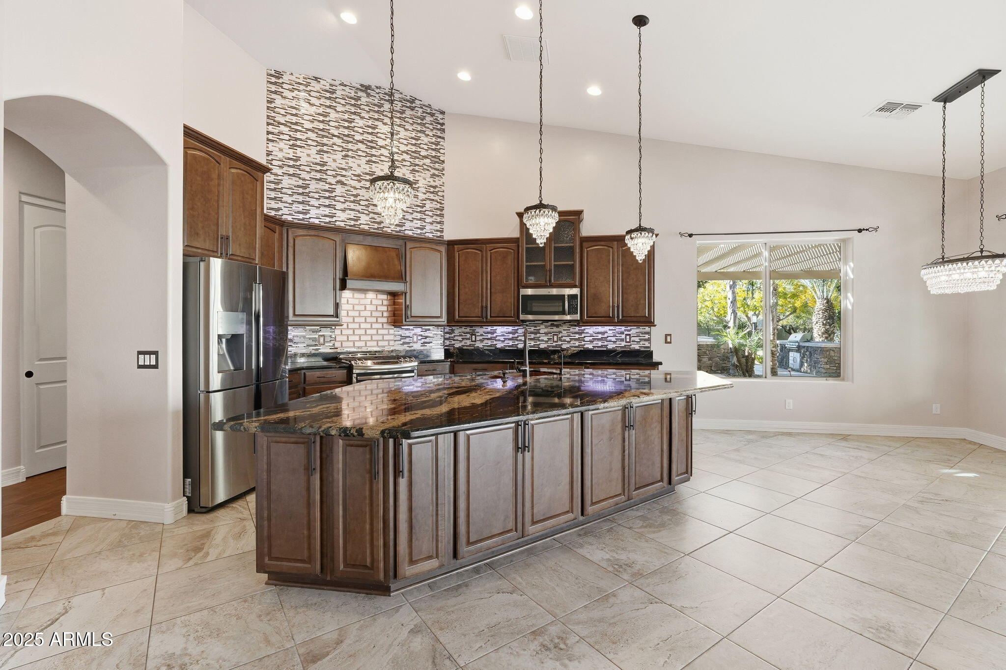 2218 East Brooks Farm Road Gilbert, AZ 85298 - Photo 18 of 60 Kitchen