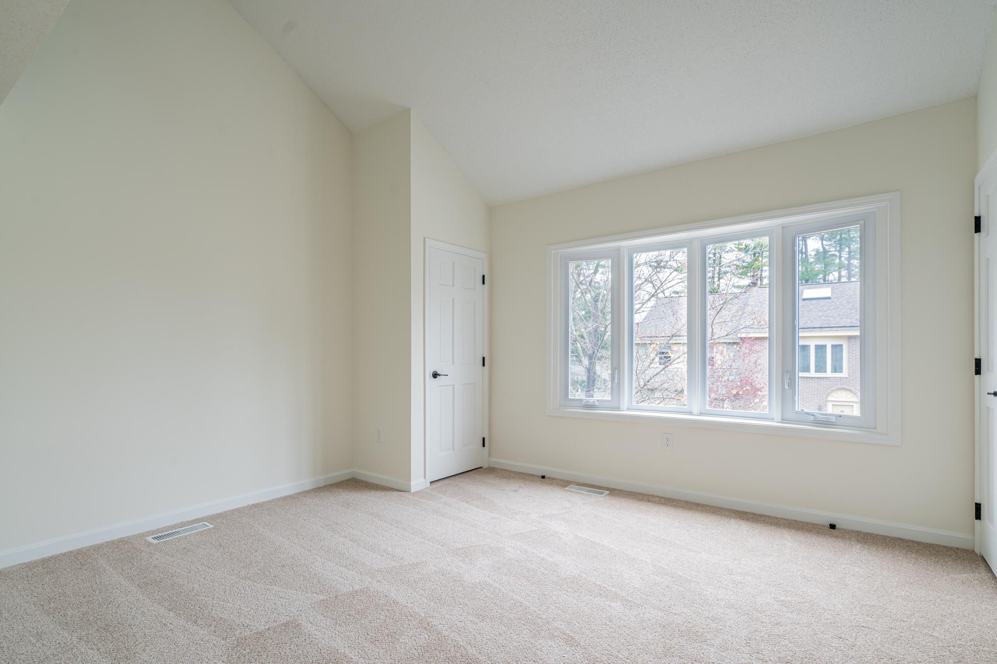 61 Sentry Way Merrimack, NH 03054 - Photo 13 of 25 Gallery Image 13