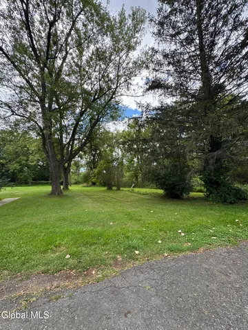 $375,000 | 44 Apple Meadow Road, Greenport, NY 12534