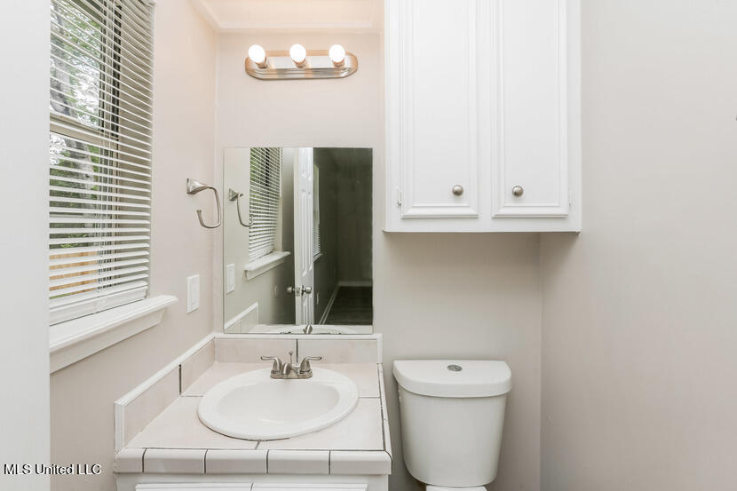 1026 Branch Street Jackson, MS 39212 - Photo 5 of 11 008-photo-main-bathroom-10896777
