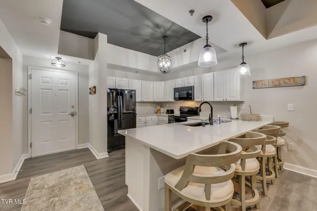 $333,900 | 120 Raceday Center Drive, Unit 604, Bristol, TN 37620