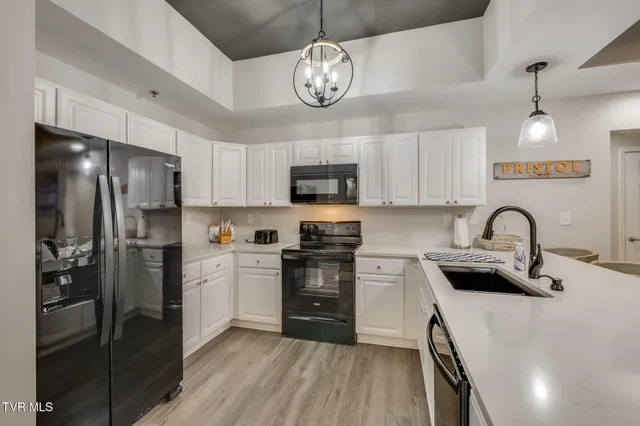 $333,900 | 120 Raceday Center Drive, Unit 604, Bristol, TN 37620