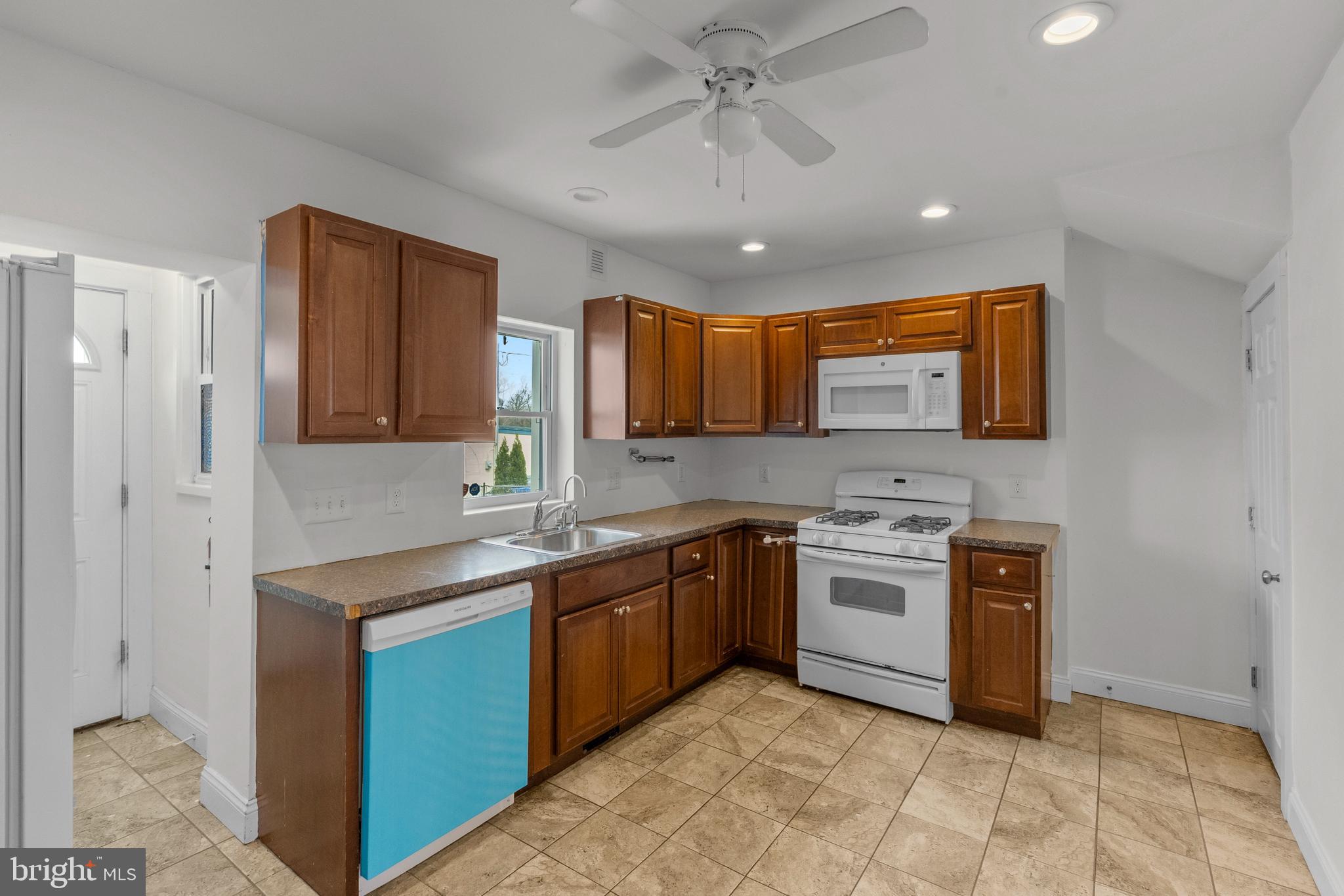 207 New Jersey Road Brooklawn, NJ 08030 - Photo 6 of 18