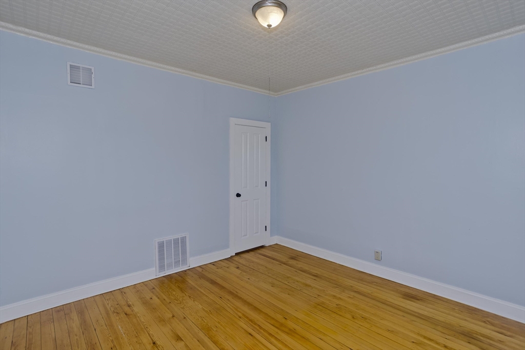 56 Pine Street Holyoke, MA 01040 - Photo 21 of 27