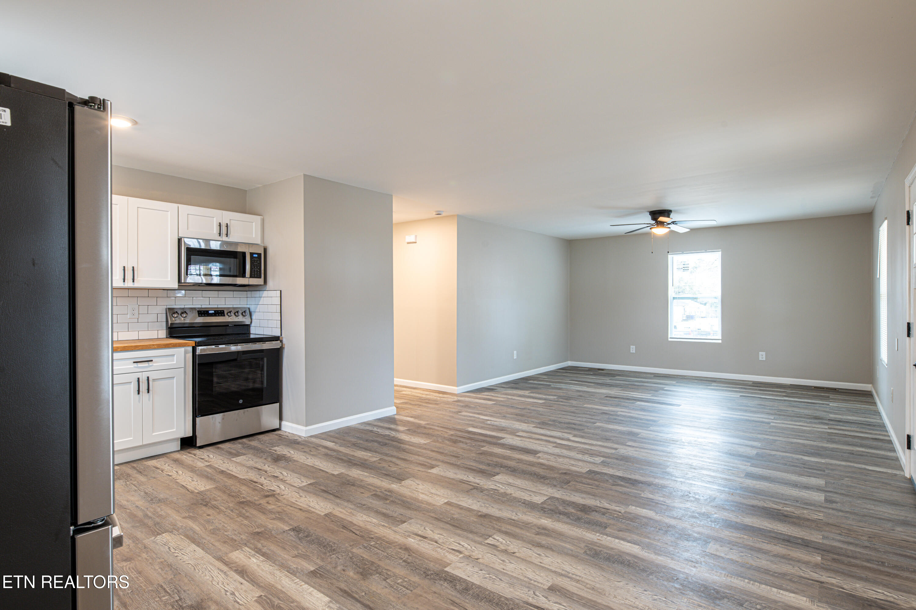 131 Lancaster Road Oak Ridge, TN 37830 - Photo 8 of 22 F6B58F68-9EF8-46B4-BD05-9D60D11D5C38