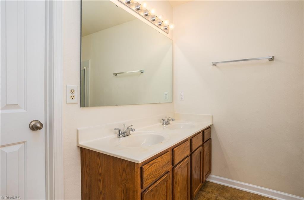 2165 Rindle Drive High Point, NC 27262 - Photo 23 of 31 Gallery Image 23