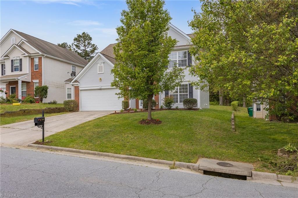 2165 Rindle Drive High Point, NC 27262 - Photo 4 of 31 Gallery Image 4