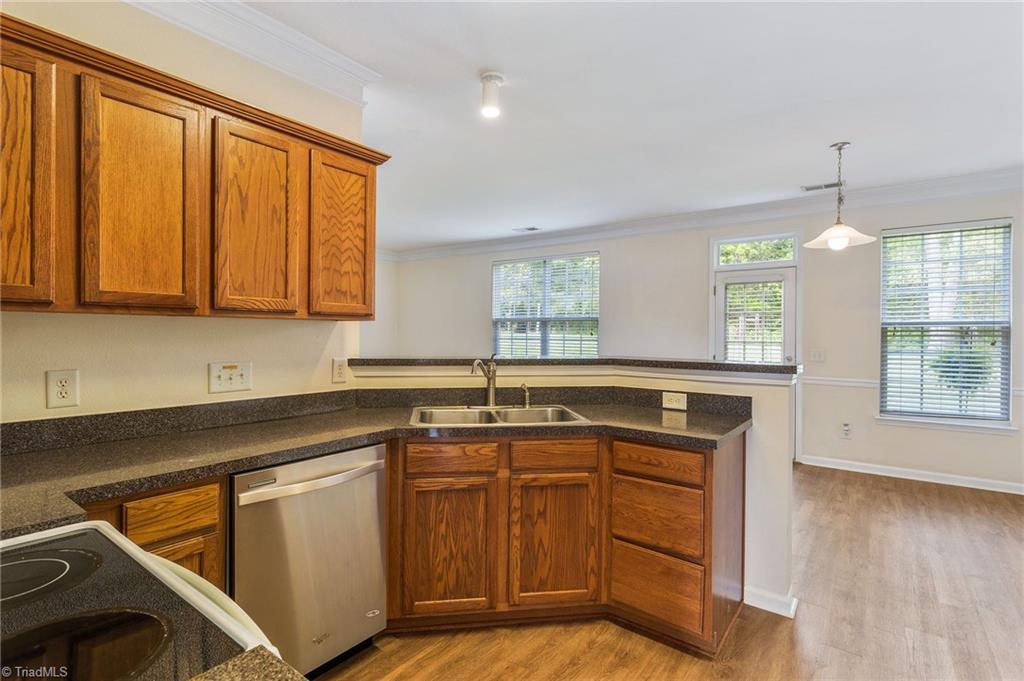 2165 Rindle Drive High Point, NC 27262 - Photo 10 of 31 Gallery Image 10