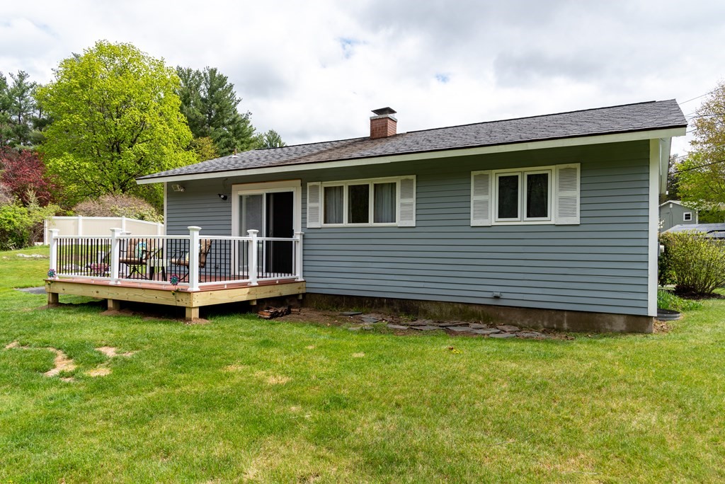 40 Riley Road Northborough, MA 01532 - Photo 2 of 24 a view of a house with a yard
