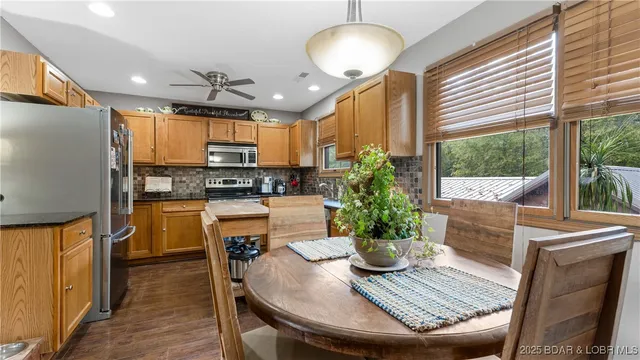 $450,000 | 183 Cottage Drive, Camdenton, MO 65020