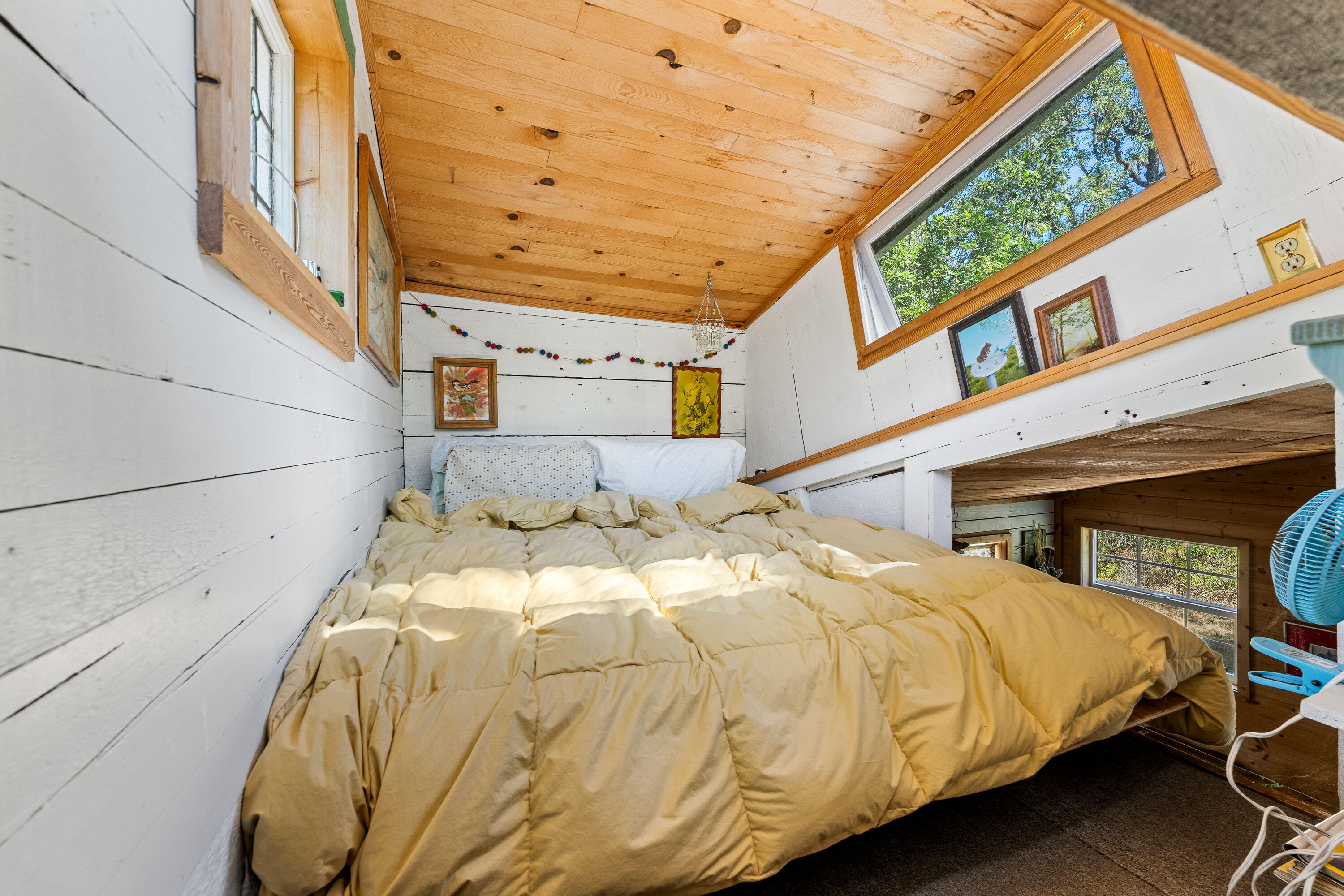 798 Covered Bridge Road Rogue River, OR 97537 - Photo 9 of 39 Loft Main Cabin