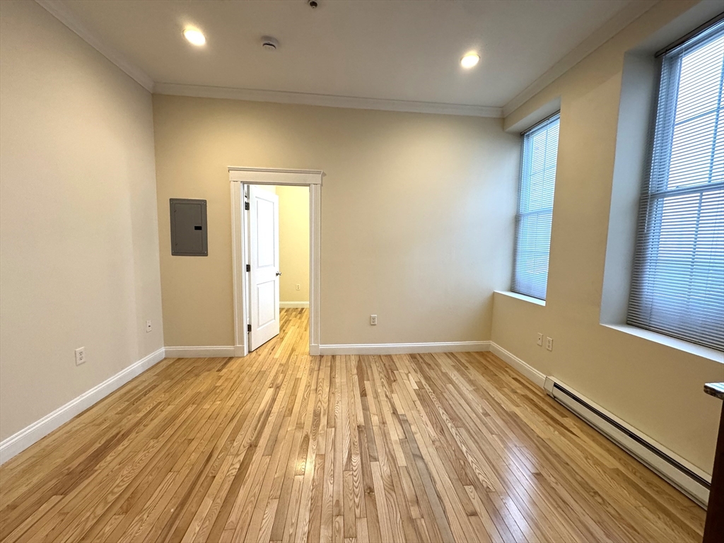 3 Main Street, Unit 203 Peabody, MA 01960 - Photo 3 of 7