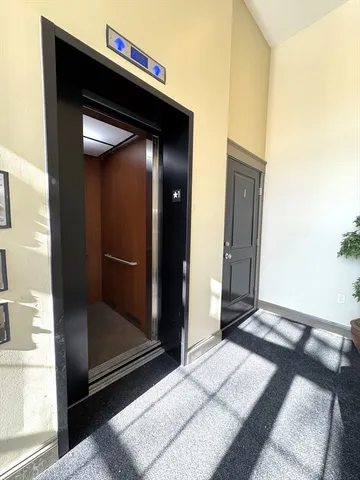 $1,750 | 3 Main Street, Unit 203, Peabody, MA 01960