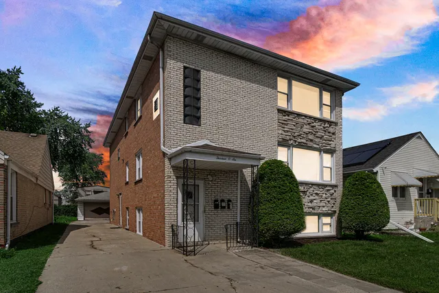 $625,000 | 1306 36th Avenue, Melrose Park, IL 60160