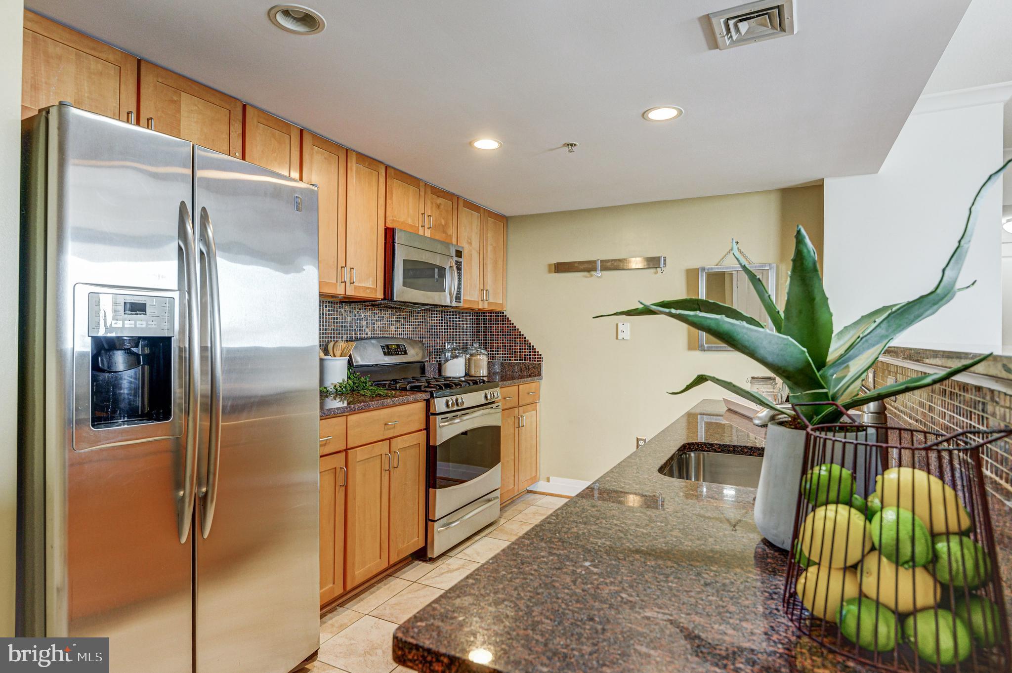 414 Water Street, Unit 2315 Baltimore, MD 21202 - Photo 2 of 48