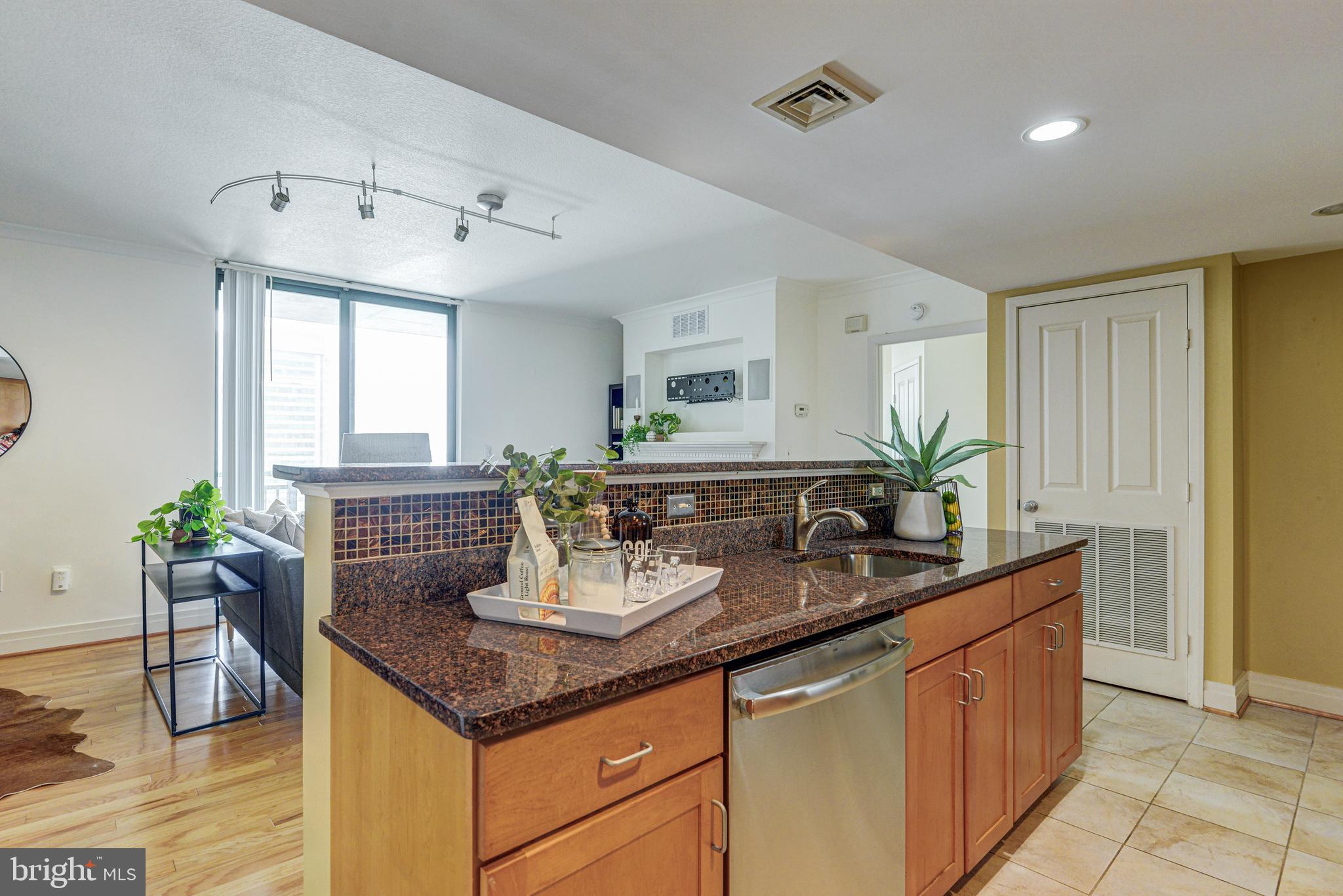 414 Water Street, Unit 2315 Baltimore, MD 21202 - Photo 4 of 48