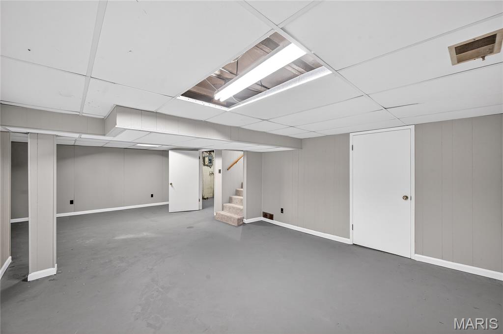 1051 North And South Road St. Louis, MO 63130 - Photo 19 of 40