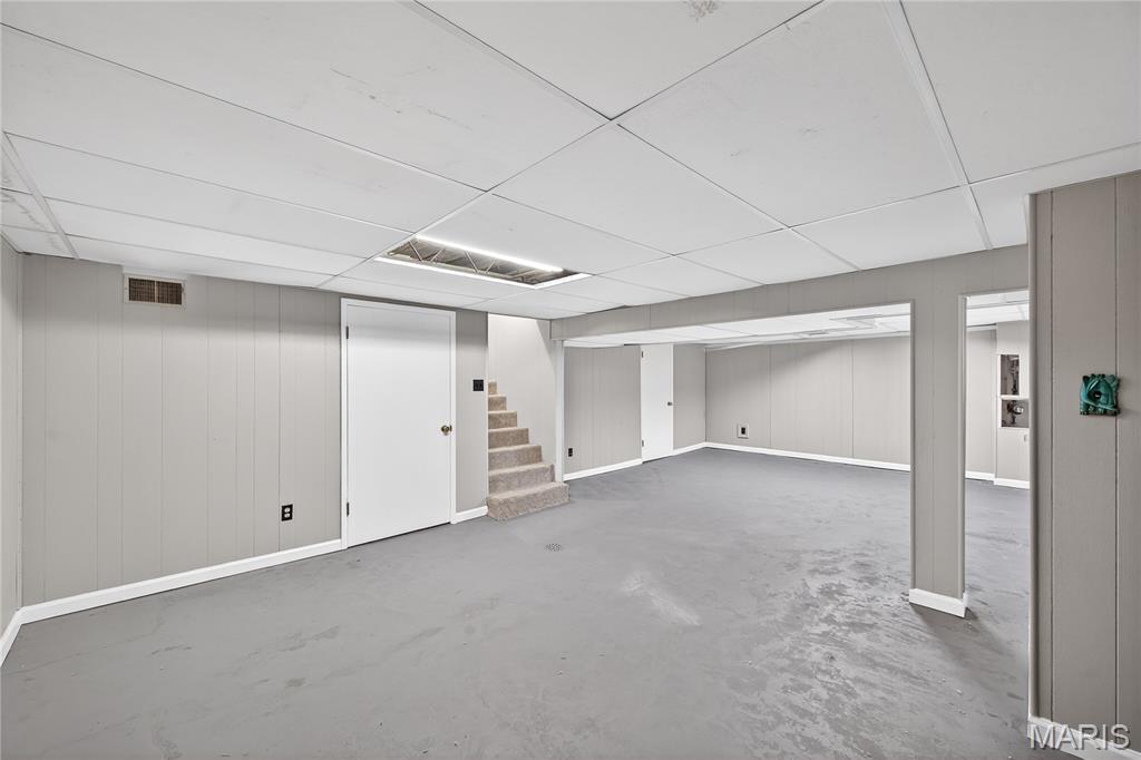 1051 North And South Road St. Louis, MO 63130 - Photo 22 of 40