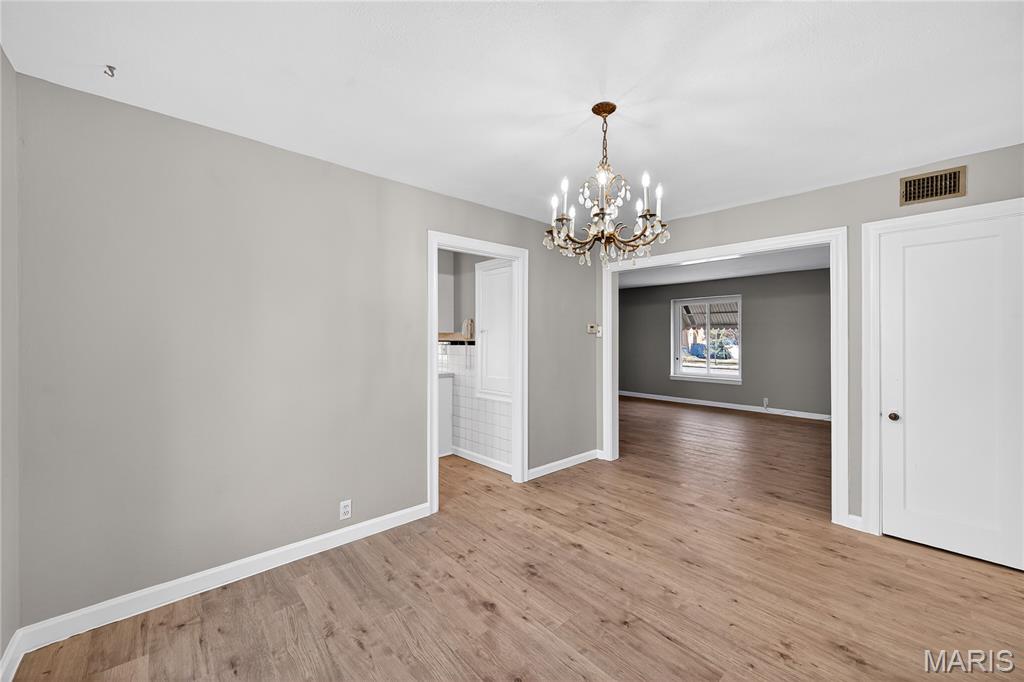 1051 North And South Road St. Louis, MO 63130 - Photo 6 of 40