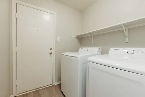 $1,775 | 225 Mossy Rock Drive, Hutto, TX 78634