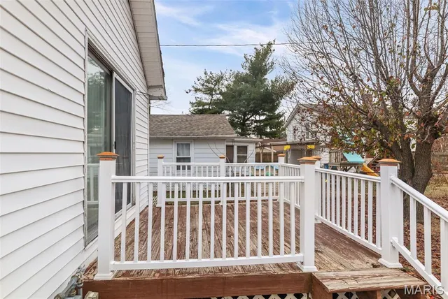 $87,000 | 252 South 12th Street, Wood River, IL 62095