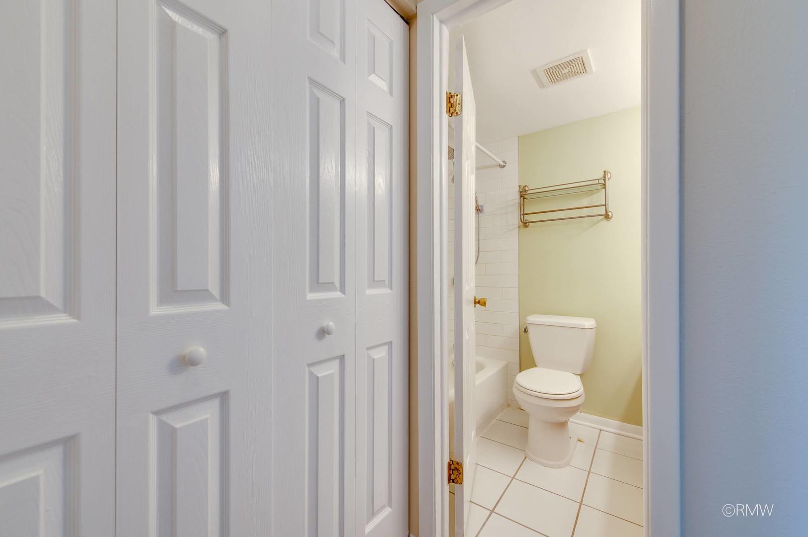337 North Carter Street, Unit 101 Palatine, IL 60067 - Photo 14 of 18