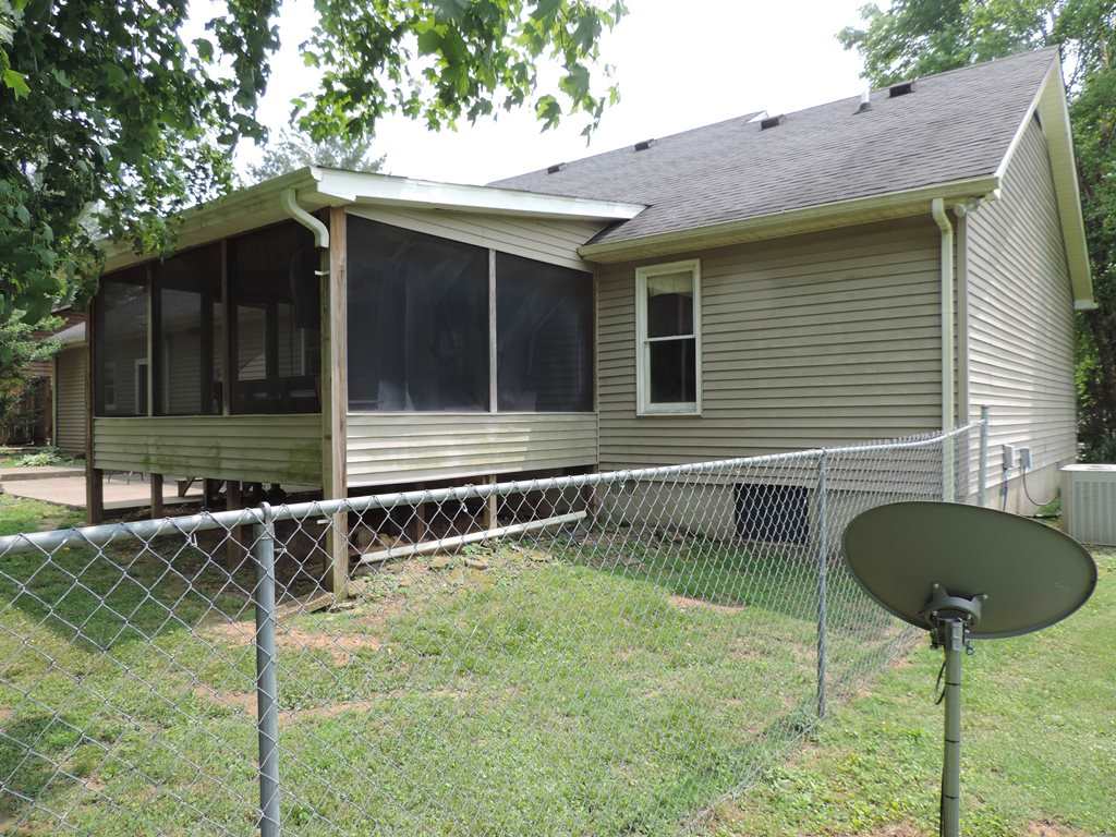 8902 Morgantown Road Bowling Green, KY 42101 - Photo 16 of 19 Gallery Image 16