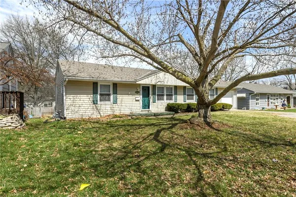 $345,000 | 6026 West 54th Terrace, Mission, KS 66202