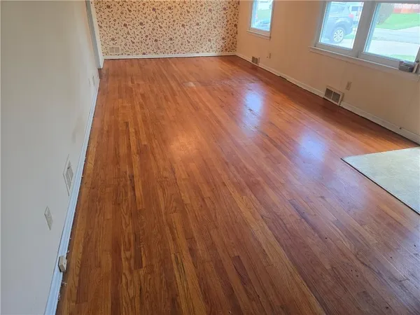 $345,000 | 6026 West 54th Terrace, Mission, KS 66202