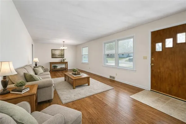 $345,000 | 6026 West 54th Terrace, Mission, KS 66202