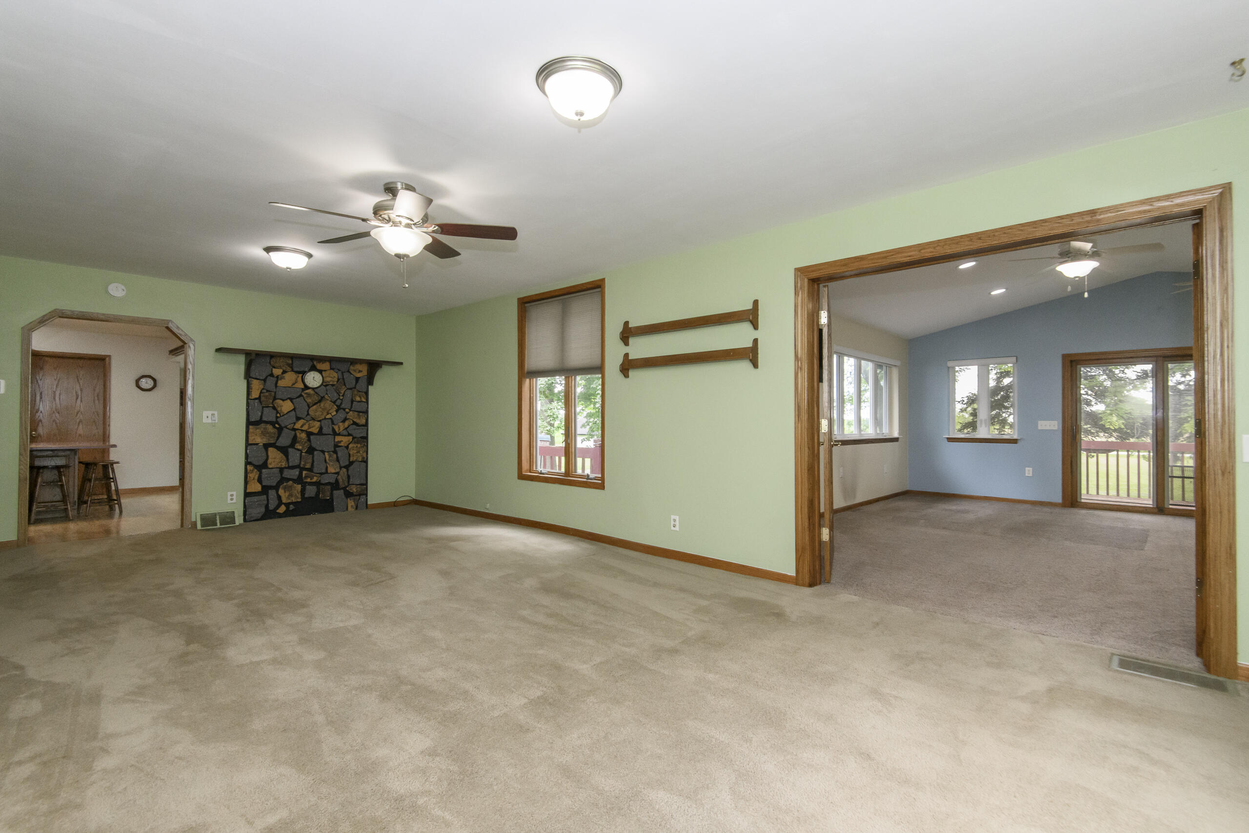 W3504 Conlon Road Hampden, WI 53925 - Photo 14 of 56 Living Rm