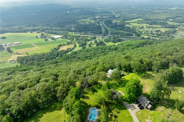 $3,995,000 | 401 Woodmont Road, Hopewell Junction, NY 12533