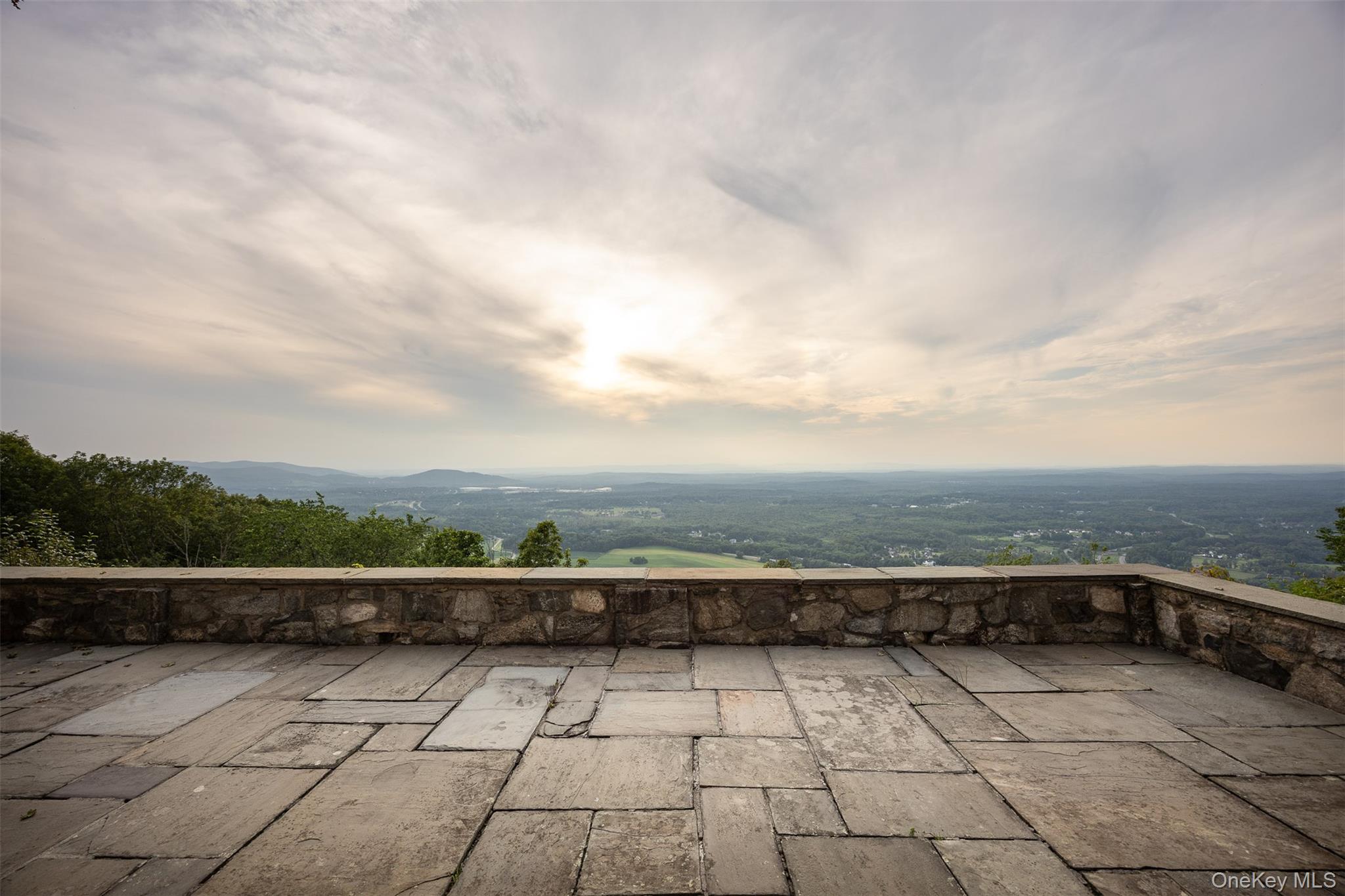 401 Woodmont Road Hopewell Junction, NY 12533 - Photo 7 of 50 a view of terrace with city view