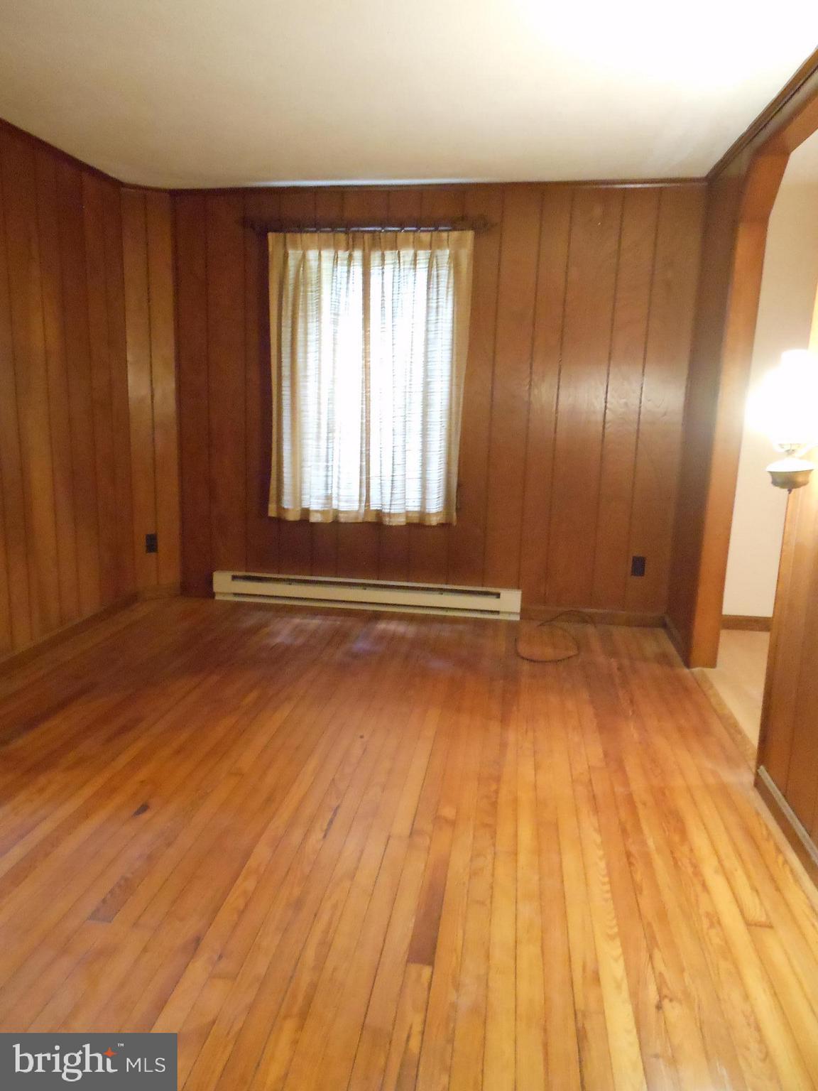 2840 Conewago Road Dover, PA 17315 - Photo 8 of 23 Living Room