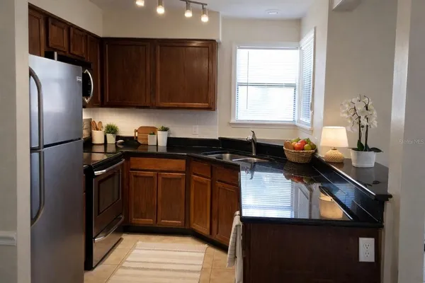 $1,575 | 2911 Antique Oaks Circle, Unit 12, Winter Park, FL 32792