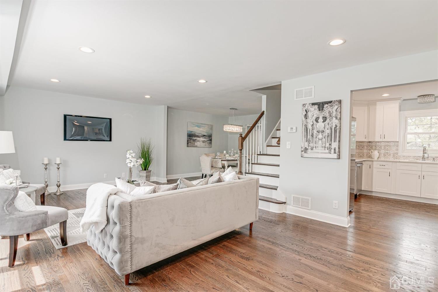 8 Ranger Road East Brunswick, NJ 08816 - Photo 3 of 29 Gallery Image 3