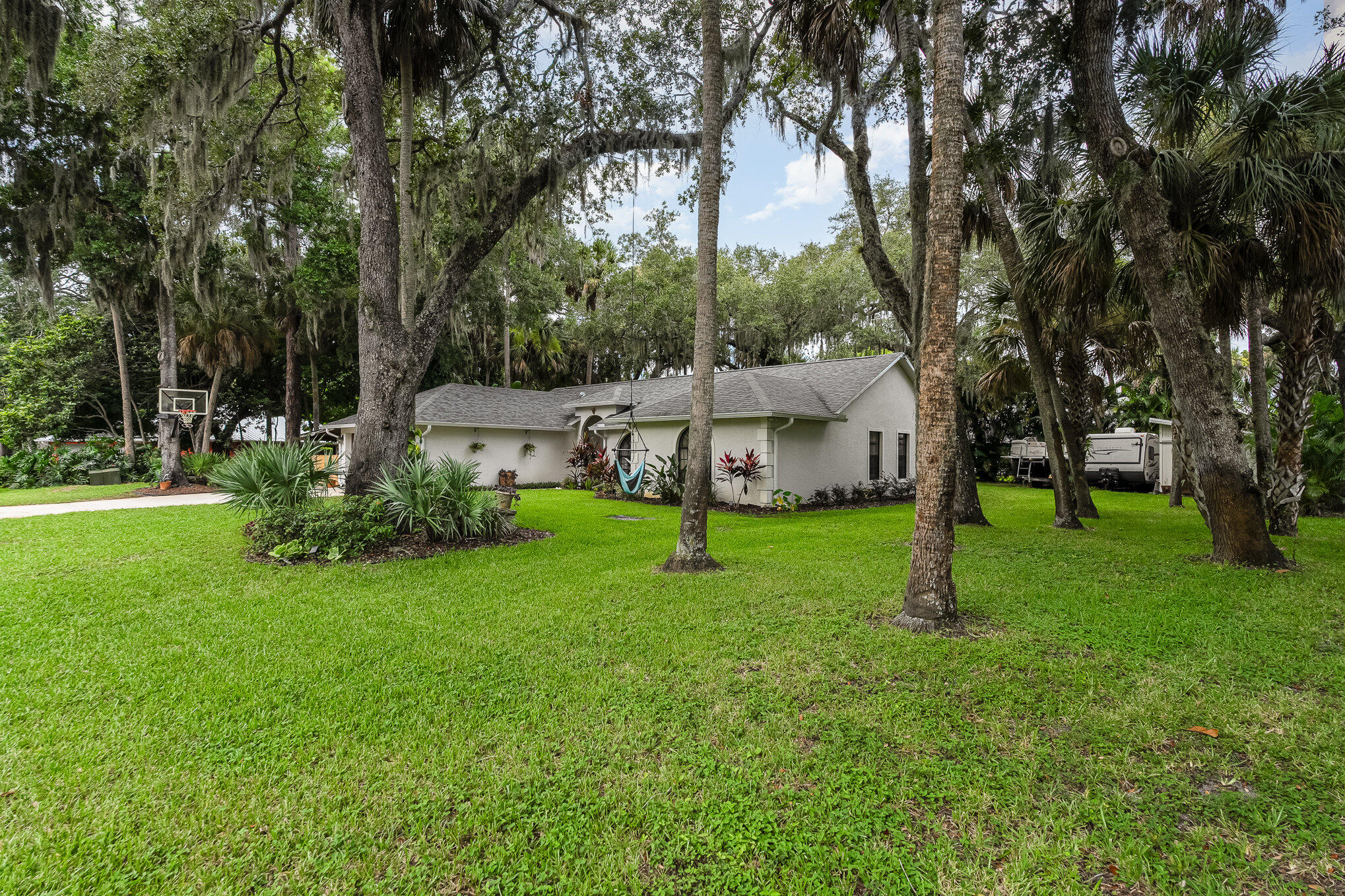 786 Seymour Road Northeast Palm Bay, FL 32905 - Photo 4 of 45 009_dsc07799-edit