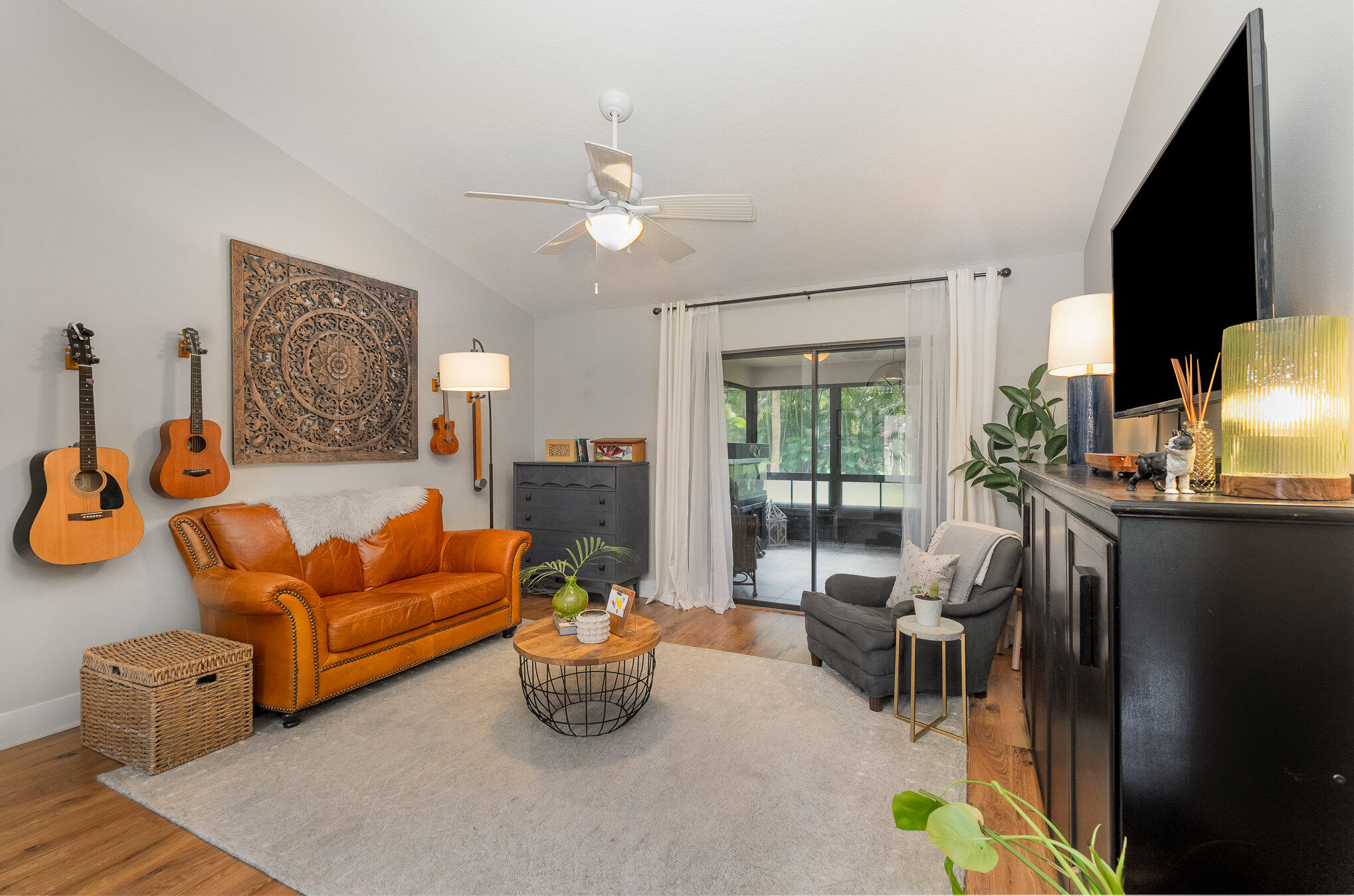 786 Seymour Road Northeast Palm Bay, FL 32905 - Photo 9 of 45 014_dsc07817-edit