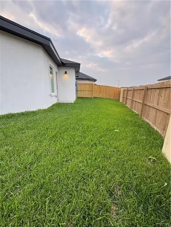 $1,250 | 2109 Cassandra Street, Unit 2, Mission, TX 78572