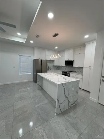 $1,250 | 2109 Cassandra Street, Unit 2, Mission, TX 78572