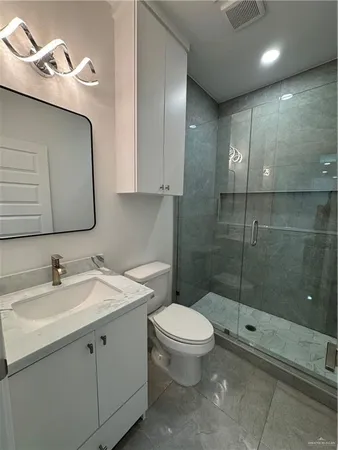 $1,250 | 2109 Cassandra Street, Unit 2, Mission, TX 78572