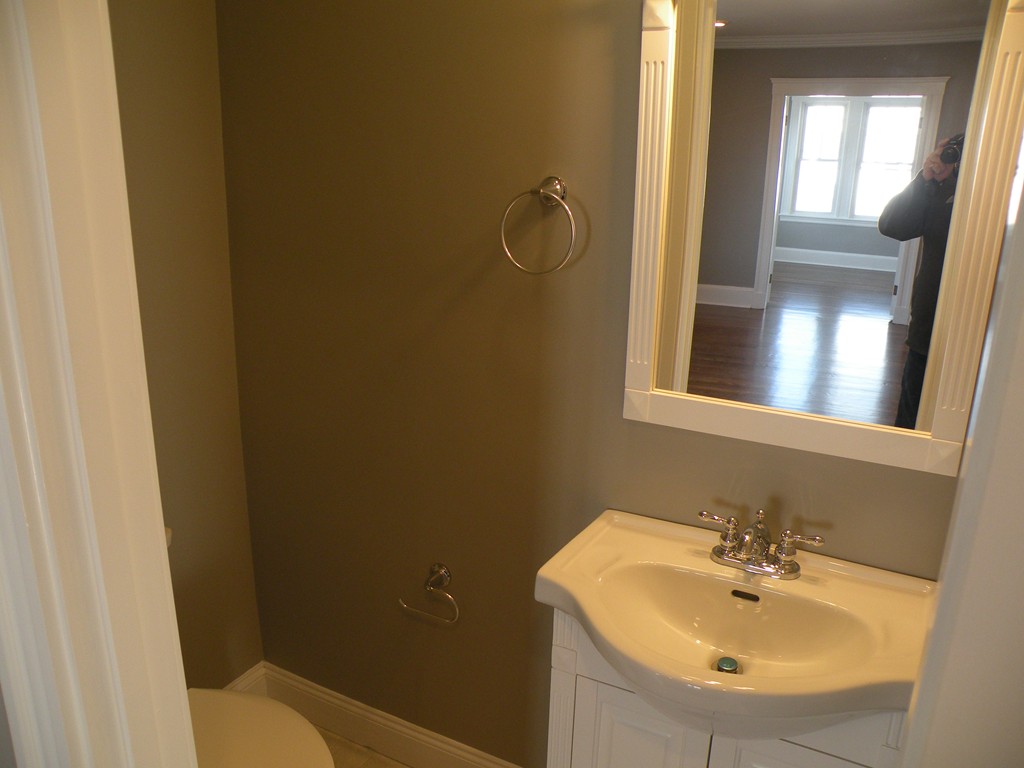 49 Bradford Road, Unit 2 Watertown, MA 02472 - Photo 15 of 26 Gallery Image 15