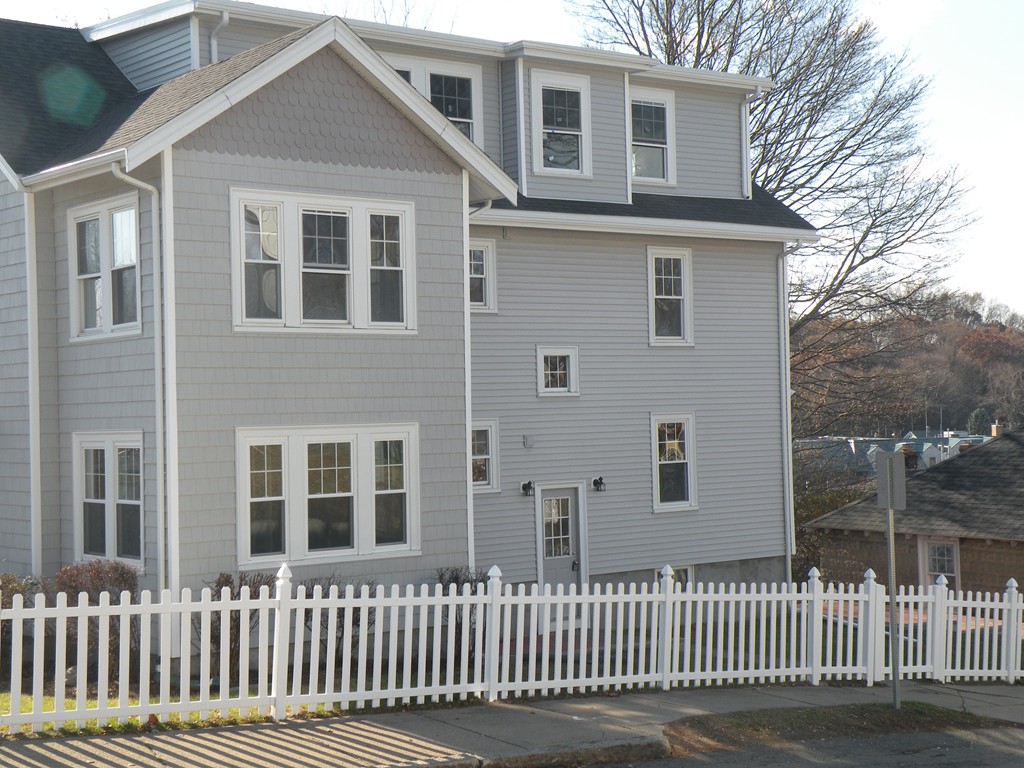 49 Bradford Road, Unit 2 Watertown, MA 02472 - Photo 2 of 26 Gallery Image 2