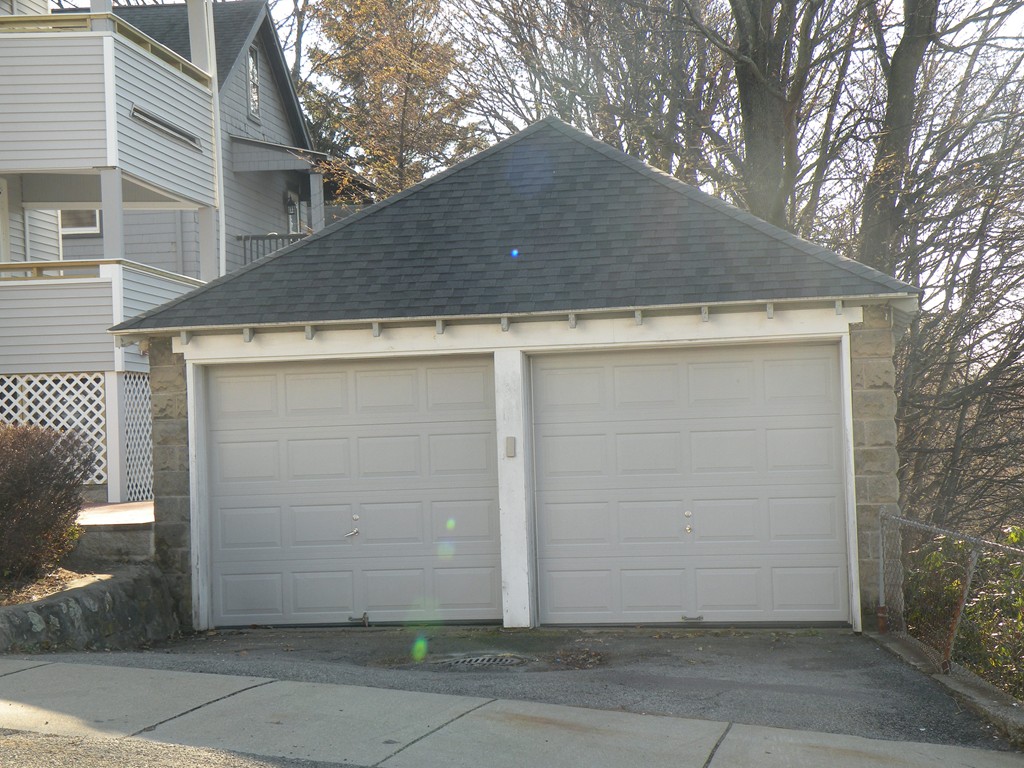 49 Bradford Road, Unit 2 Watertown, MA 02472 - Photo 4 of 26 Gallery Image 4
