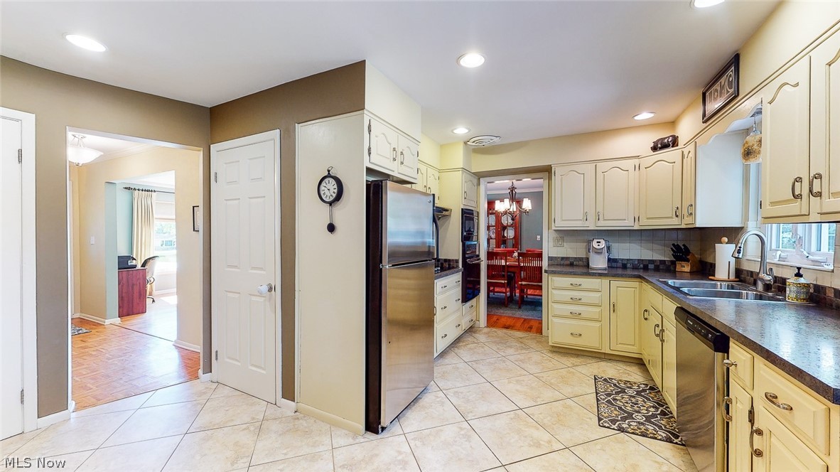 186 Trunko Road Akron, OH 44333 - Photo 15 of 32 Gallery Image 15