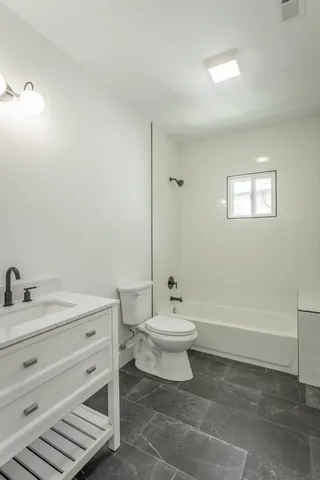 $2,950 | 1813 East 4th Street, Chattanooga, TN 37404